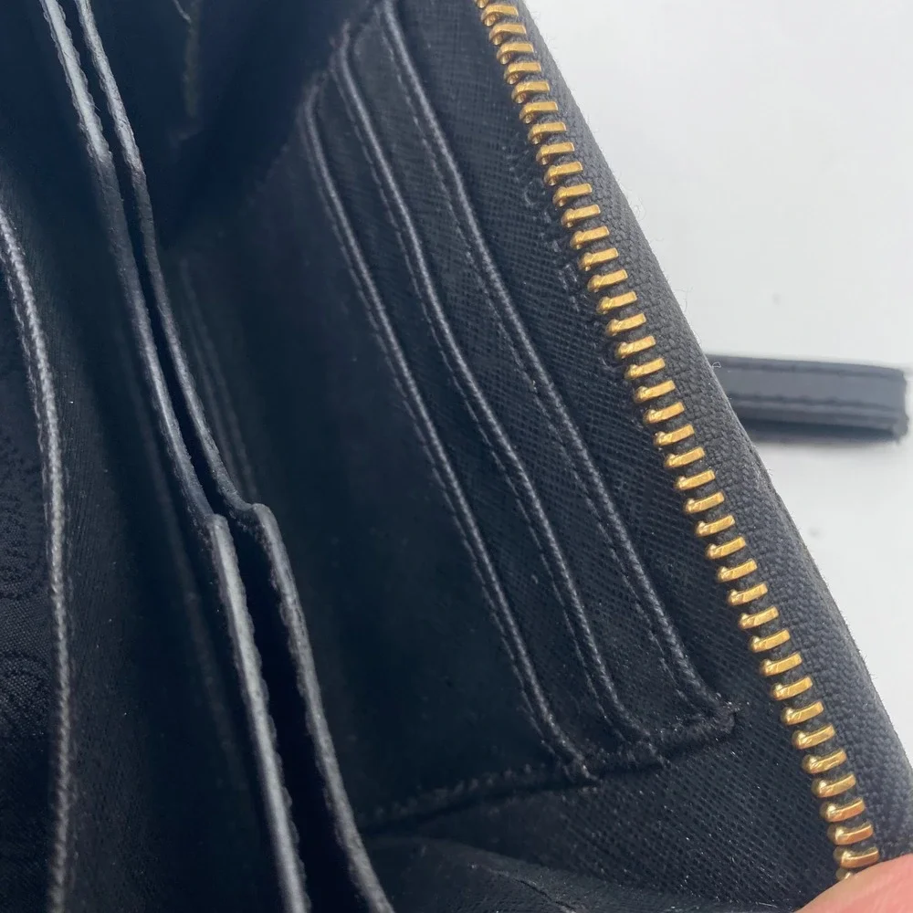 Michael Kors Jet Set Zip Around Wristlet Wallet Womens Black Saffiano Gold‎